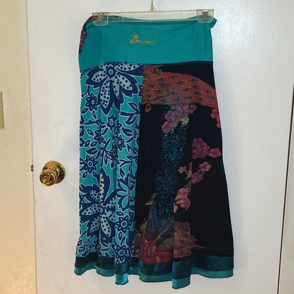 DESIGUEL, skirt size Small, turquoise and floral embroidery